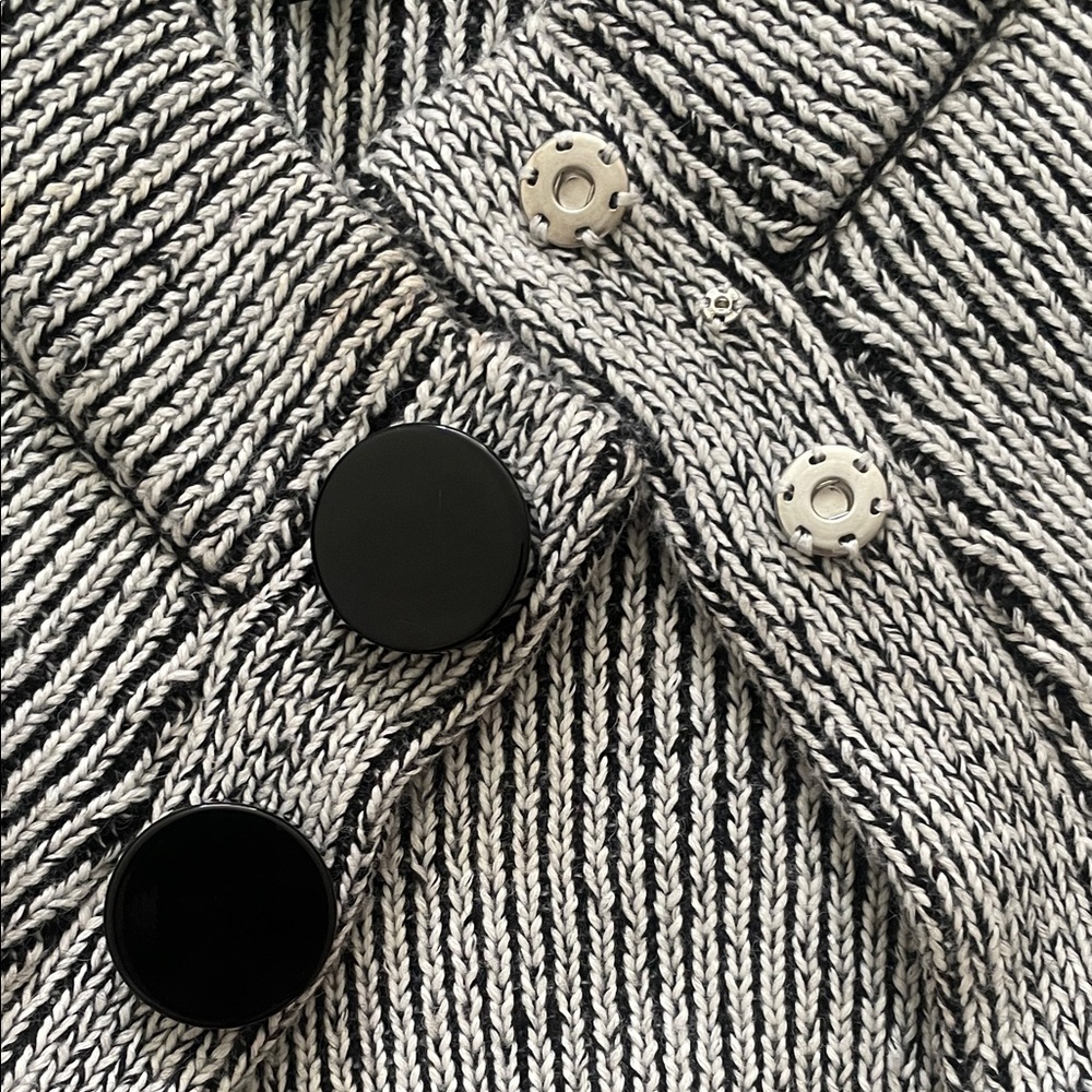 Bebe Knit Cardigan - Picture 3 of 3